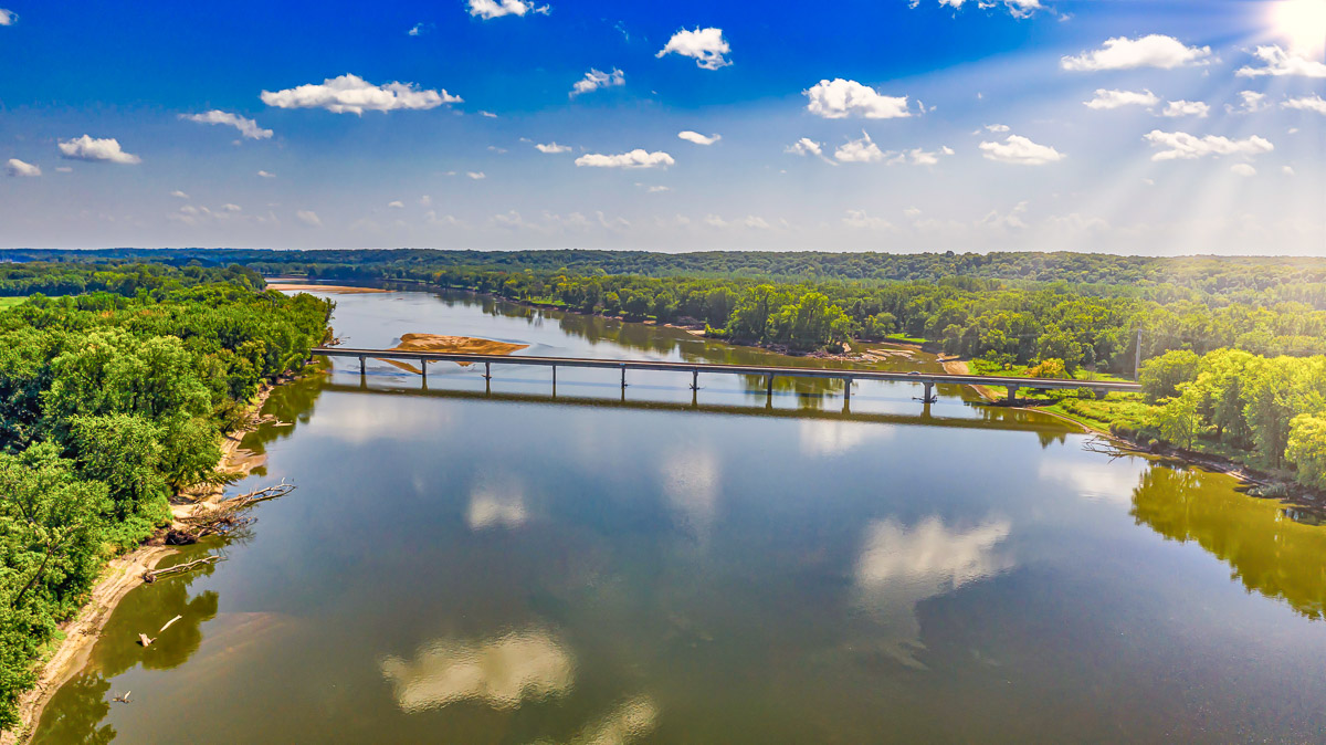 Railroad-Bridge-Iowa-River_Fedonia-IA_8.23.2020_Iowa-Aerial-Drone-Photography_©2020-Jonathan-David-Sabin_All-Rights-Reserved_InfinityPhotographic.com