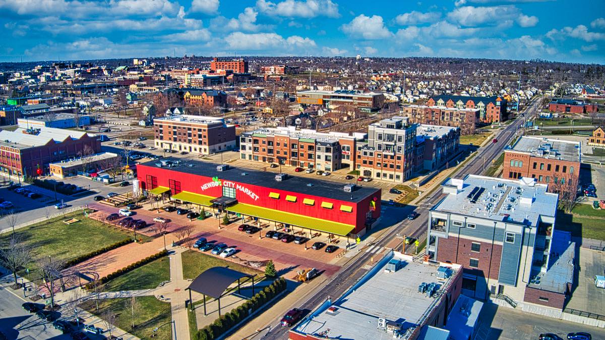 New-Bo-Market_Cedar-Rapids_©-Jonathan-David-Sabin_All-Rights-Reserved