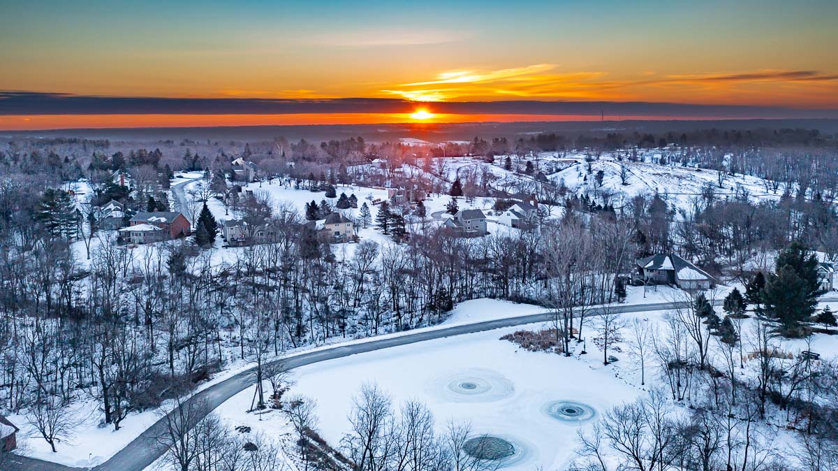 Sunrise-over-the-Frozen-Pond_1.29.22_©2022-Jonathan-David-Sabin_All-Rights-Reserved