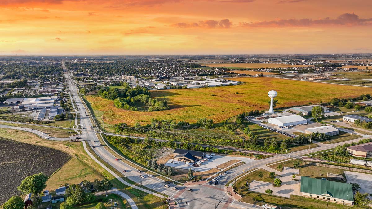 North-Liberty-IA_Aerial-Drone-Video.com_©2023-Jonathan-David-Sabin_All-Rights-Reserved_InfinityPhotographic.com-Iowa-DJI_0460.jpg